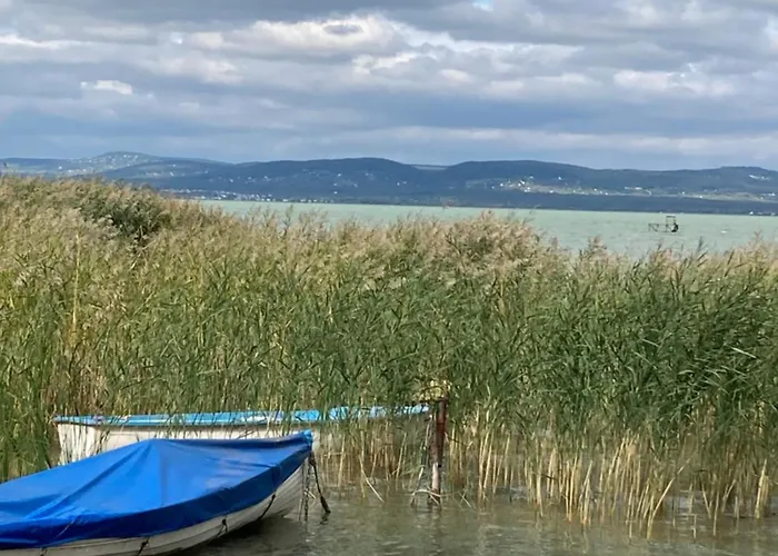 Bella Garden באלאטונסארסו